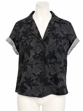 Universal Thread Medium Black White Floral Linen Blend Boxy Button Front NWT